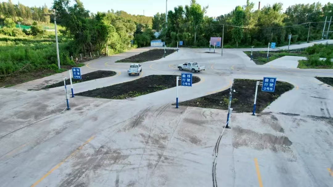 新能源教练车
